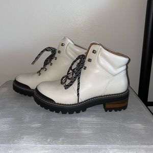 Like-New White Lace-up Boots